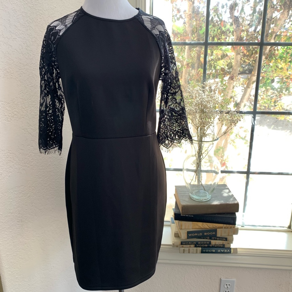 NWOT Manntos Eternity Half Sleeve Black Lace dress
